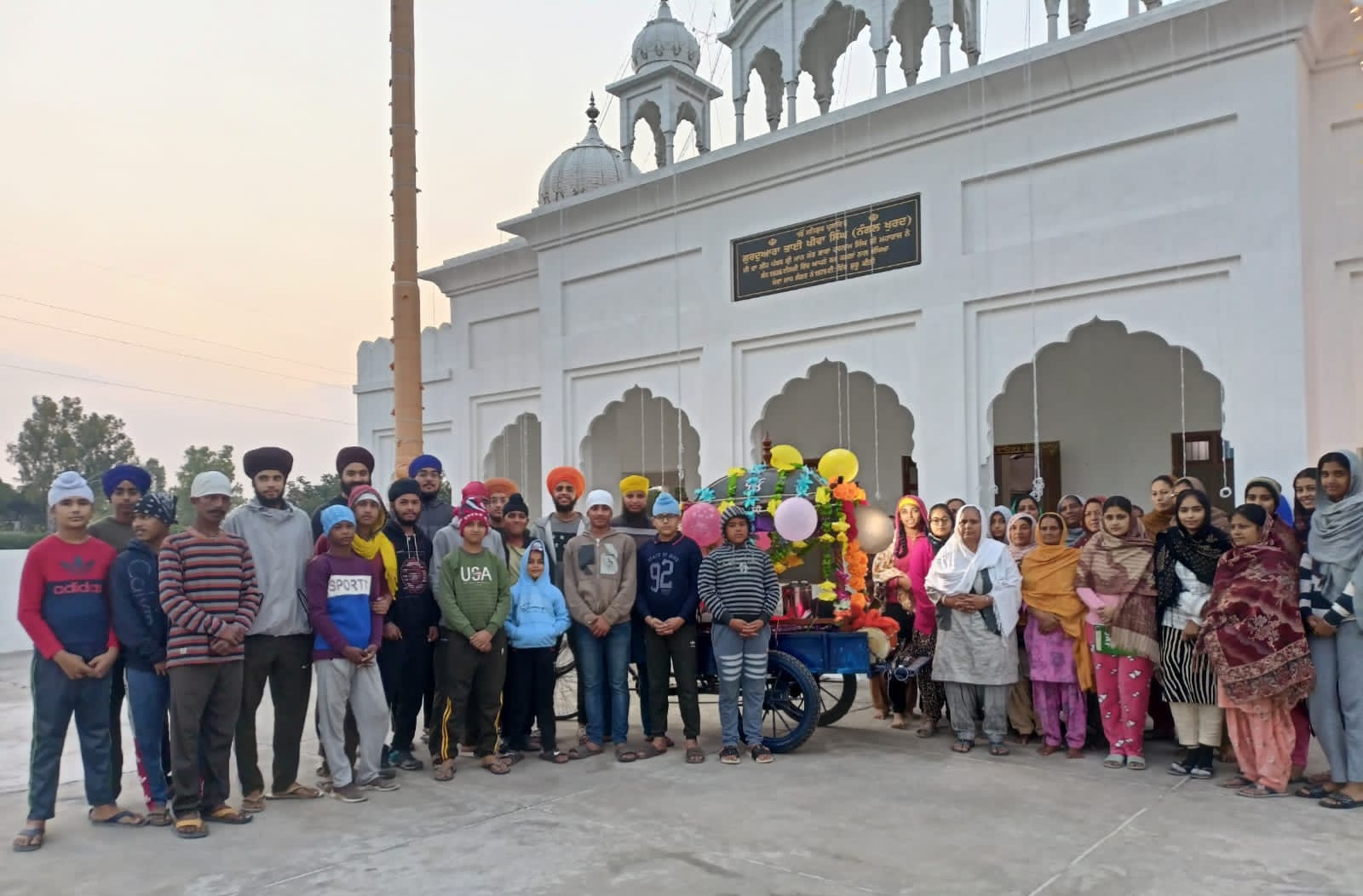 ਧੰਨ- ਧੰਨ ਸ੍ਰੀ ਗੁਰੂ ਨਾਨਕ ਦੇਵ ਮਹਾਰਾਜ ਜੀ ਦੇ ਪ੍ਰਕਾਸ਼ ਦਿਹਾੜੇ ਨੂੰ ਸਮਰਪਿਤ ਪ੍ਰਭਾਤ ਫੇਰੀਆਂ ਕੱਢੀਆਂ 